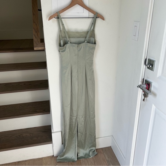 NWT Reformation Vesper Satin Maxi Dress in Salvia Green - Picture 4 of 10